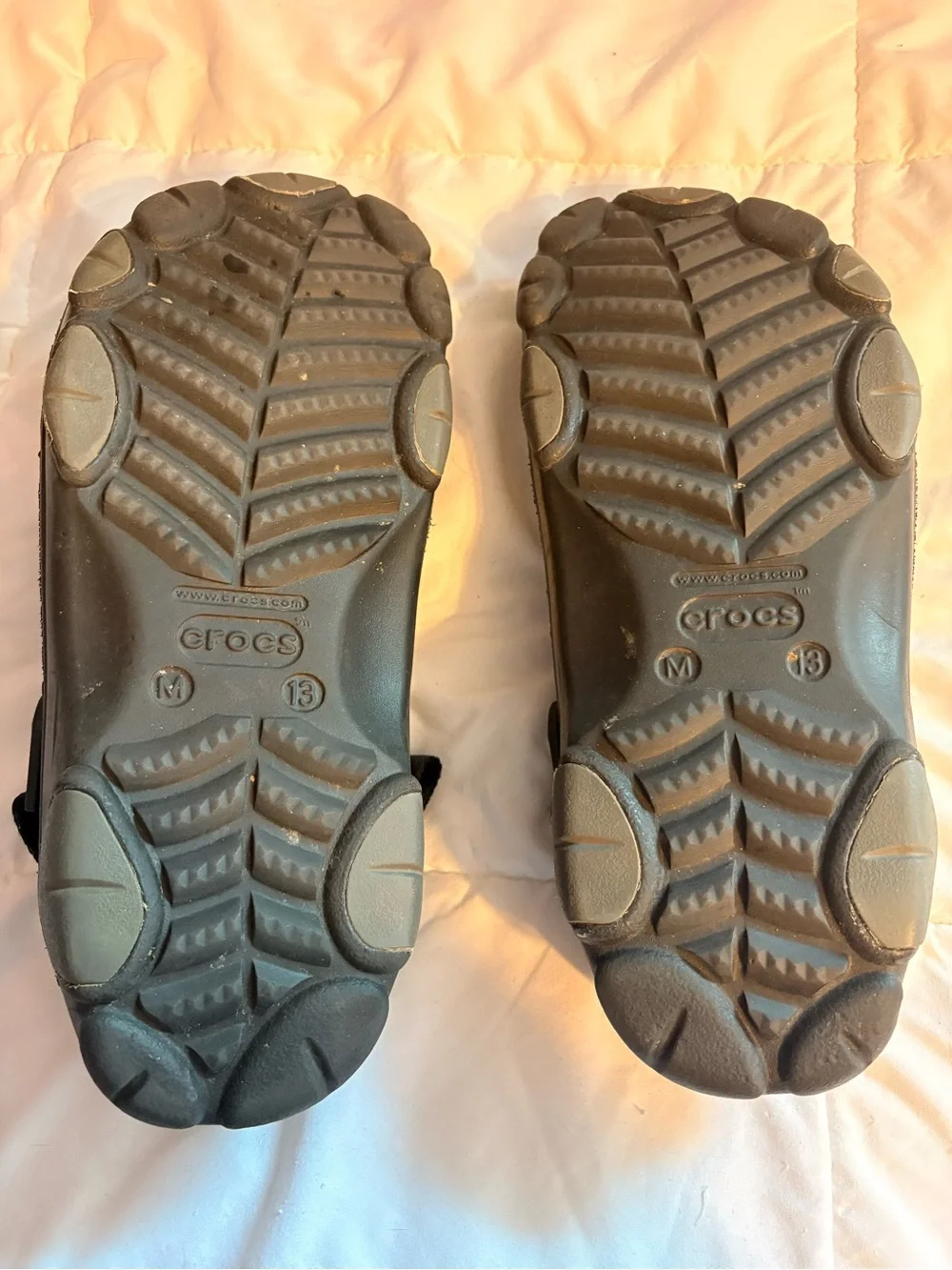 Men’s 13 Crocs Marbled Black & White Clog Sandals